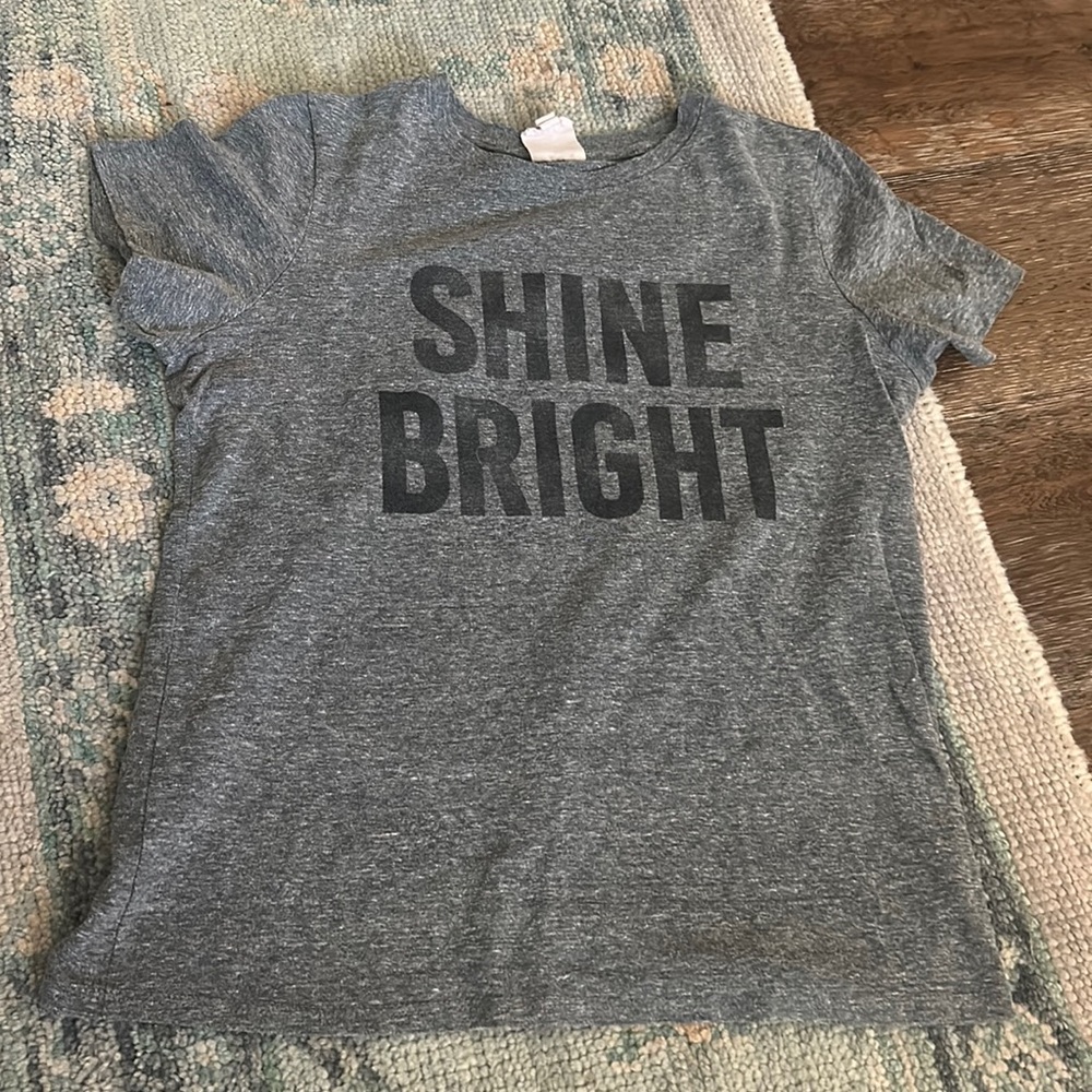Shine bright tee